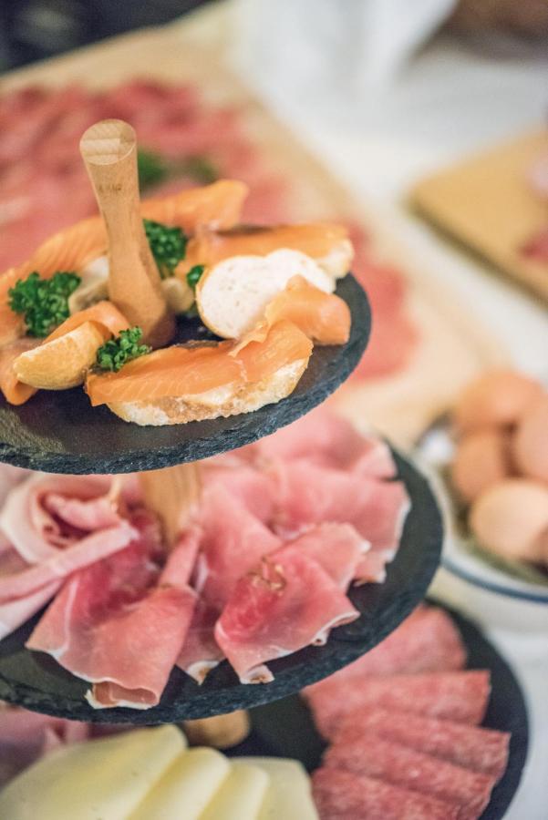 Apparthotel Feldhof - Living And Bistro ノーヴァ・ポネンテ エクステリア 写真