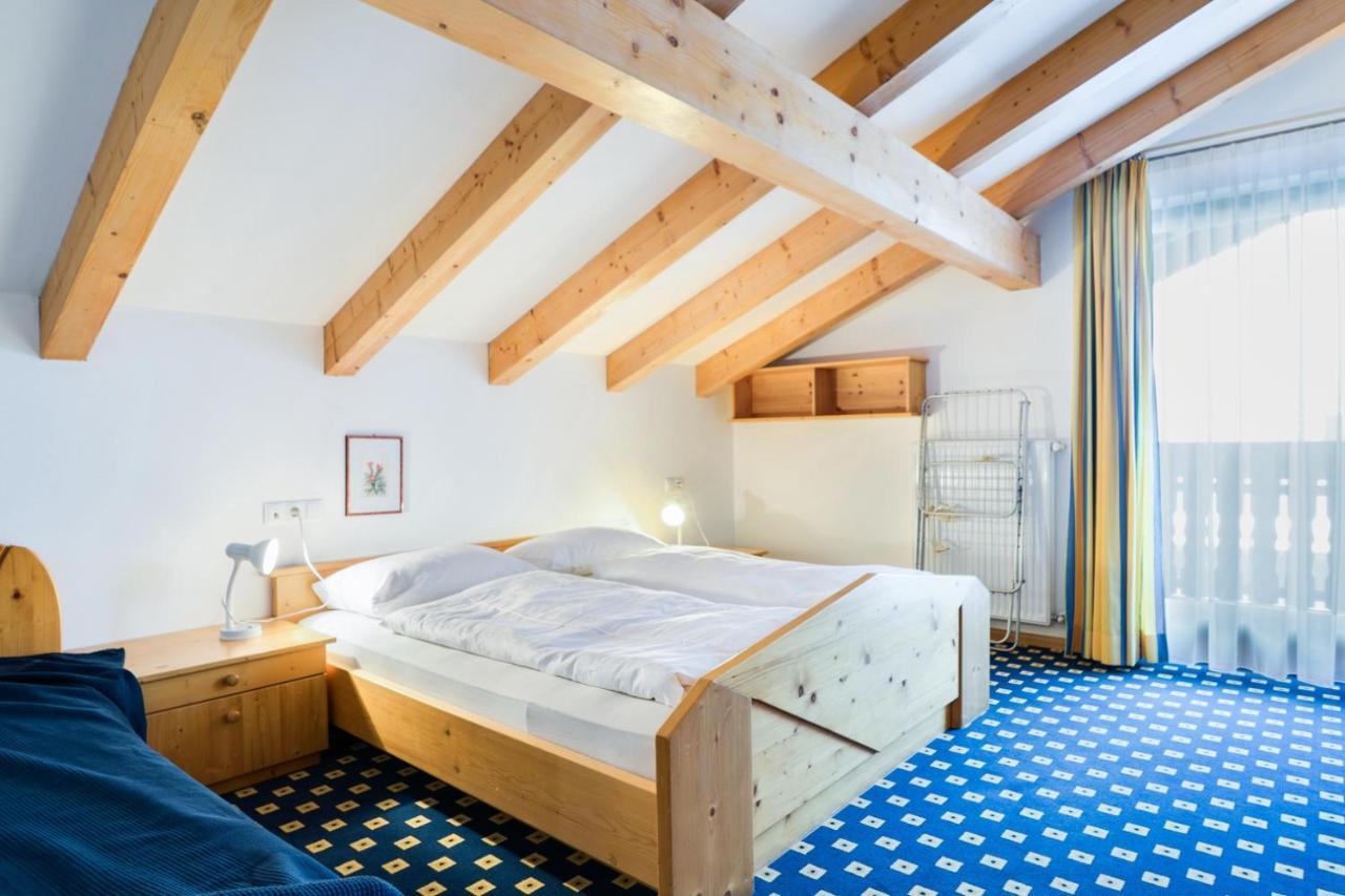 Apparthotel Feldhof - Living And Bistro ノーヴァ・ポネンテ エクステリア 写真