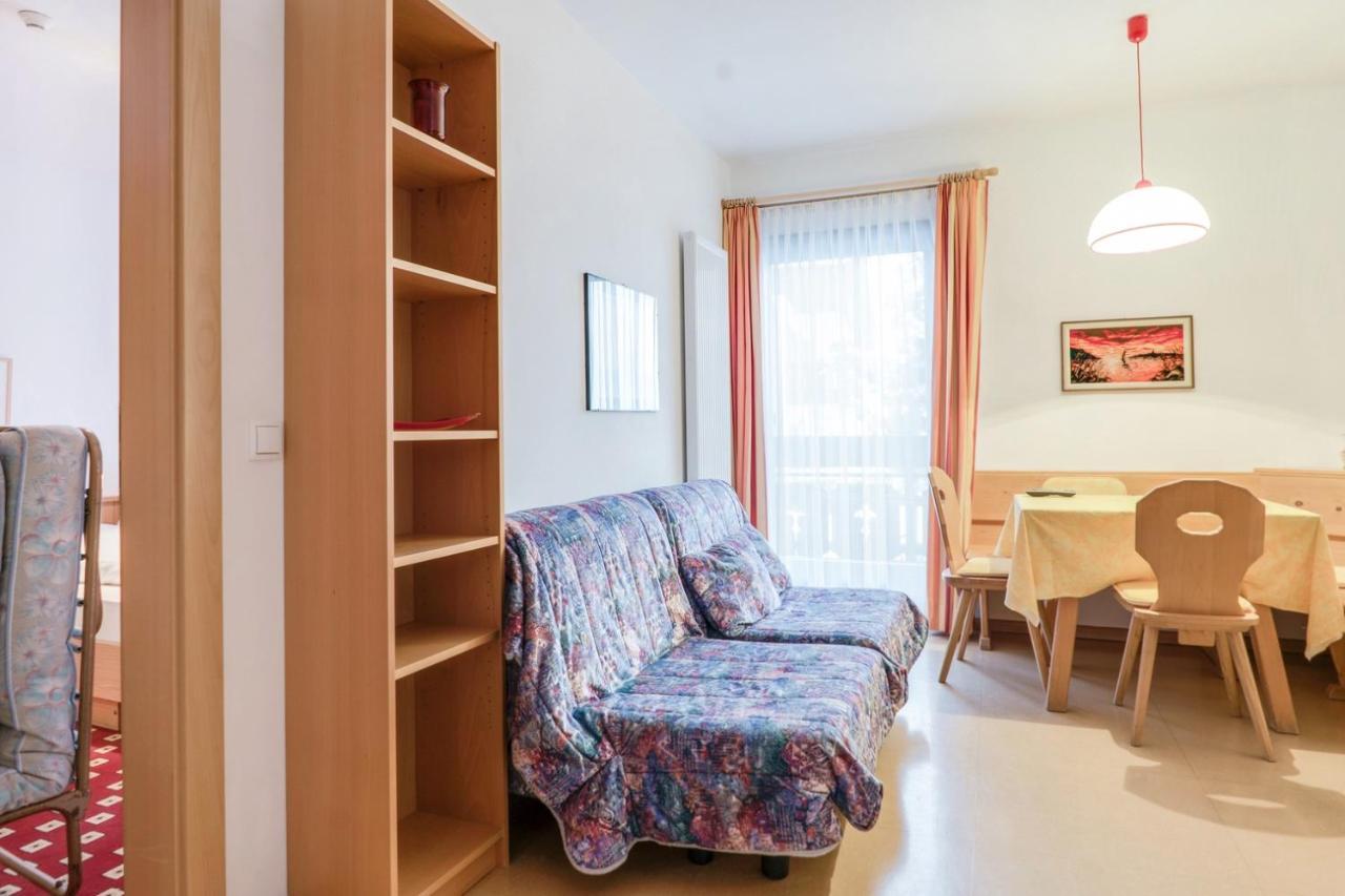 Apparthotel Feldhof - Living And Bistro ノーヴァ・ポネンテ エクステリア 写真