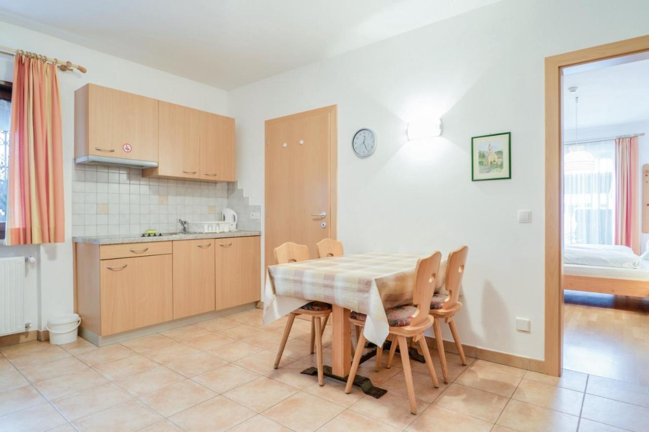 Apparthotel Feldhof - Living And Bistro ノーヴァ・ポネンテ エクステリア 写真