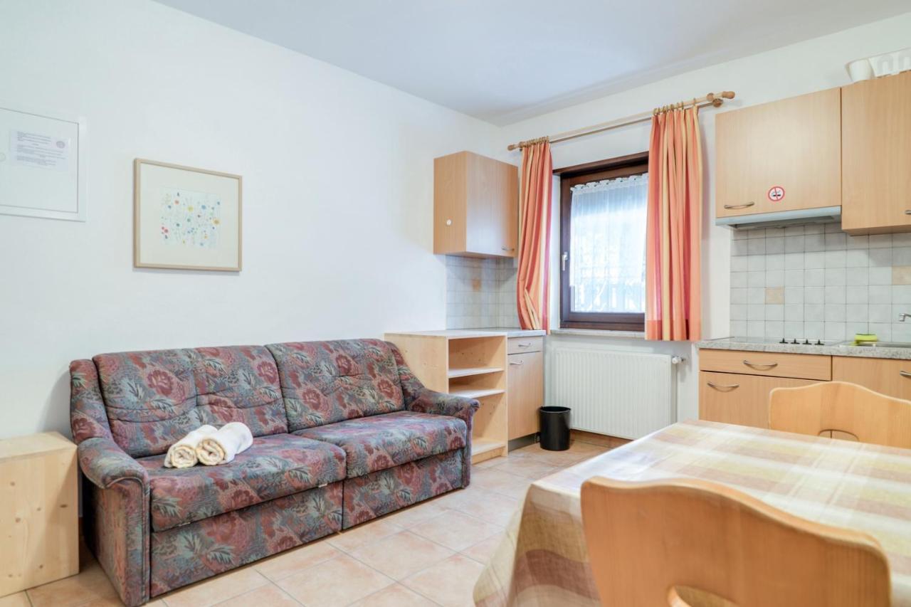 Apparthotel Feldhof - Living And Bistro ノーヴァ・ポネンテ エクステリア 写真