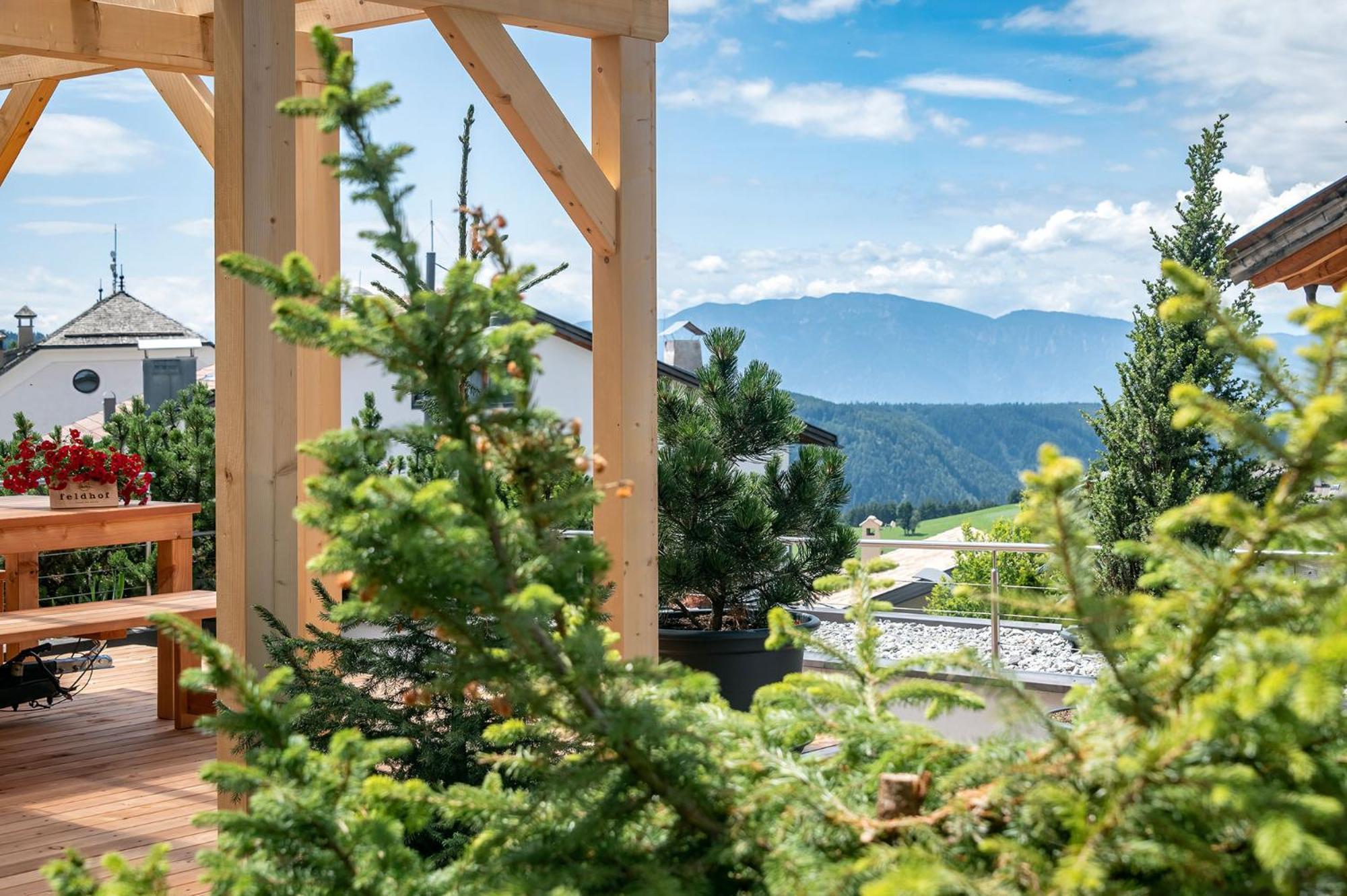 Apparthotel Feldhof - Living And Bistro ノーヴァ・ポネンテ エクステリア 写真